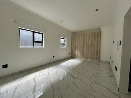Studio apartment in Fourways
