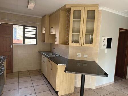 2 Bedroom Apartment in Fourways