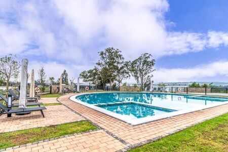 1 Bedroom Apartment in Linbro Park