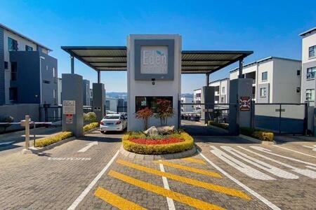 3 Bedroom Apartment in Edenburg