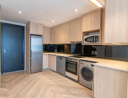 1 Bedroom Apartment in Sandton Central