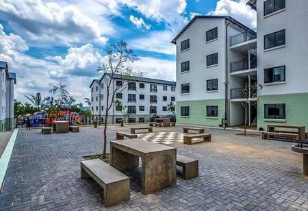 2 Bedroom Apartment in Wynberg