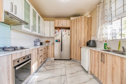 3 Bedroom Apartment in Sandton Central