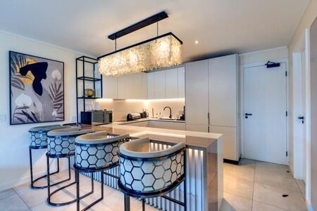 3 Bedroom Apartment in Hyde Park