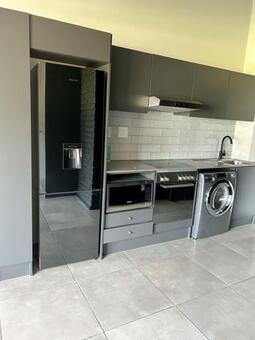 Studio Apartment in Sandton Central