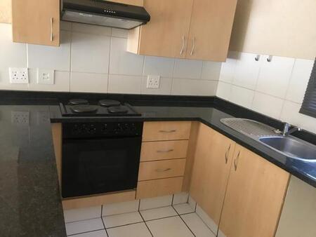 2 Bedroom Apartment in Douglasdale