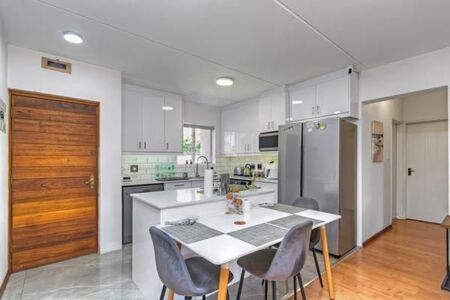 2 Bedroom Apartment in Morningside