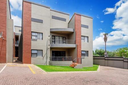 3 Bedroom Apartment in Eagle Trace Estate