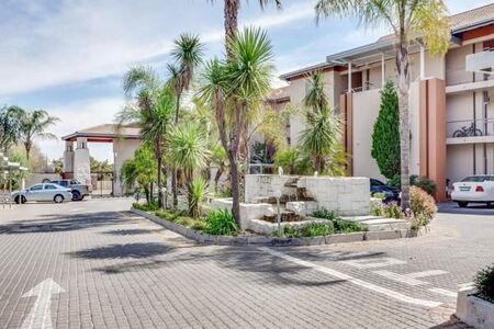 2 Bedroom Apartment in Sunninghill