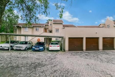 2 Bedroom Apartment in Sunninghill