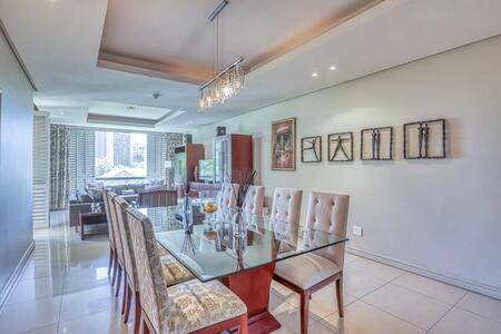 2 Bedroom Apartment in Sandton Central