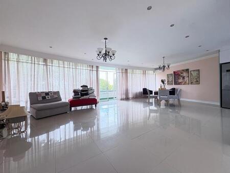 3 Bedroom Apartment in Bryanston