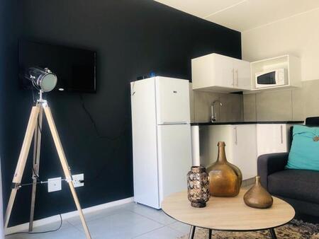 2 Bedroom Apartment in Wynberg