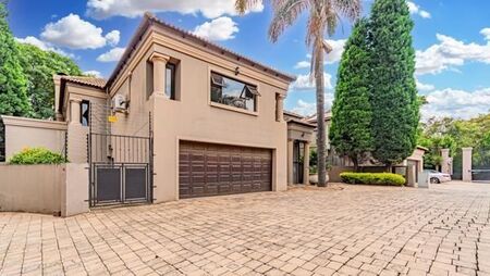4 Bedroom Townhouse in Sandown