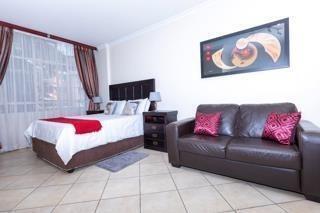 Studio Apartment in Illovo