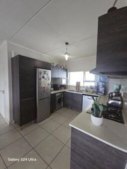 2 Bedroom Apartment in Bryanston