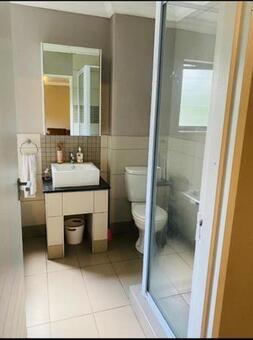 2 Bedroom Apartment in Fourways