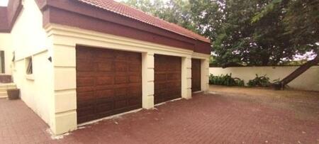 4.5 Bedroom House in Paulshof