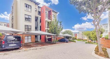 1 Bedroom Apartment in Fourways