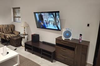 0.5 Bedroom House in Parkmore