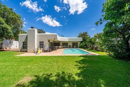 4 Bedroom House in Benmore Gardens