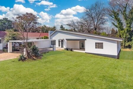 3 Bedroom House in Bryanston