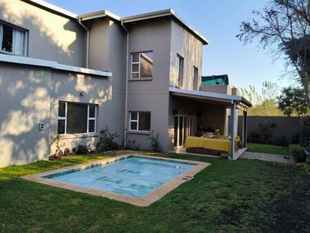 3 Bedroom House in Bryanston