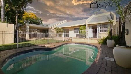 3 Bedroom Cluster in Sandown