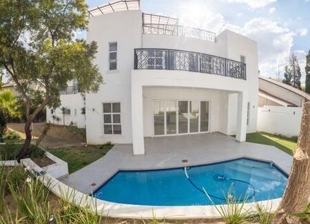 4 Bedroom Townhouse in River Club