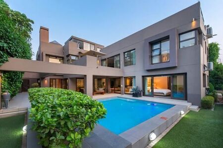 4 Bedroom House in Khyber Rock