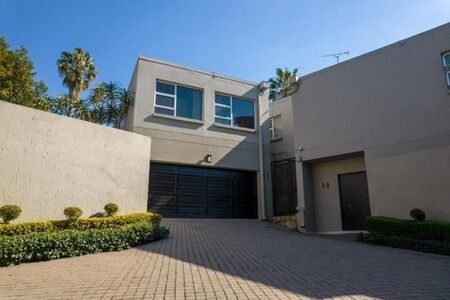 4 Bedroom Townhouse in Sandown