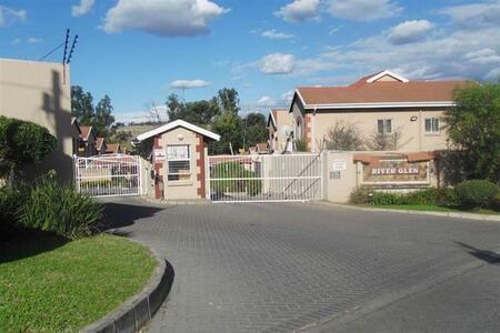 2 Bedroom Apartment in Buccleuch