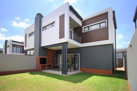 3 Bedroom Duplex in Sunninghill