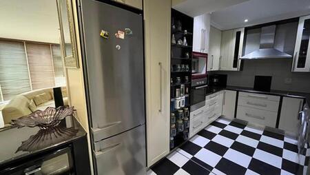 3 Bedroom Apartment in Morningside