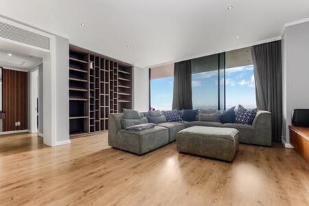 3 Bedroom Apartment in Morningside