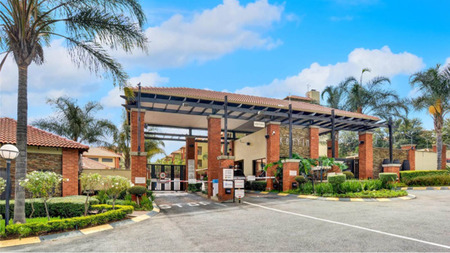 3 Bedroom Flat in Sunninghill