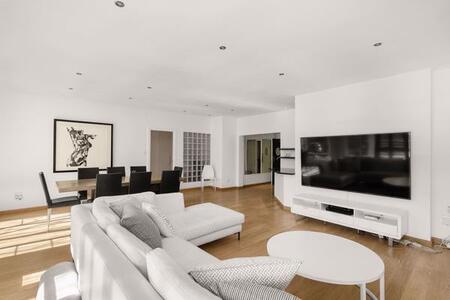 3 Bedroom Apartment in Morningside