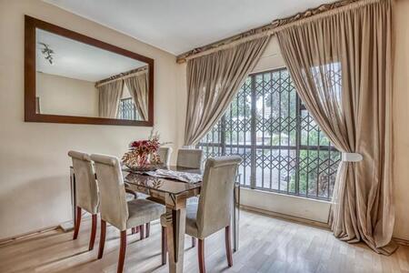 3 Bedroom Apartment in Strathavon