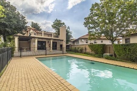 2 Bedroom Apartment in Dainfern