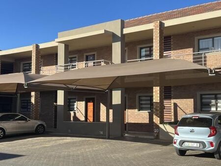 2 Bedroom Apartment in Linbro Park