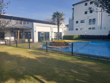 3 Bedroom Apartment in Bryanston