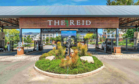 2 Bedroom Penthouse in Linbro Park