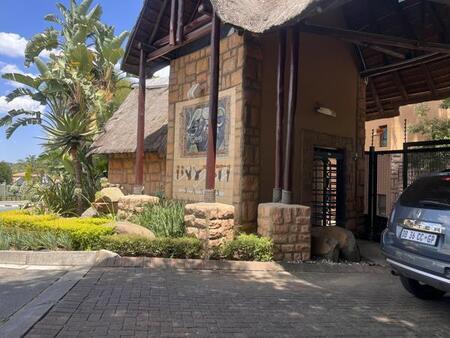 1 Bedroom Apartment in Douglasdale