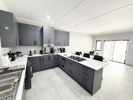 2 Bedroom Apartment in Bryanston