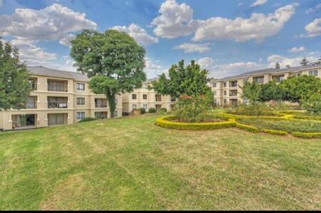 3 Bedroom Apartment in Broadacres