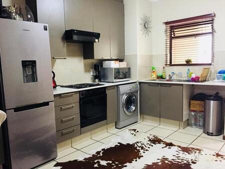 2 Bedroom Apartment in Fourways