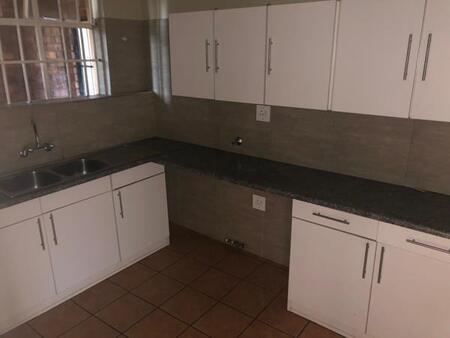 3 Bedroom Apartment in Rietfontein