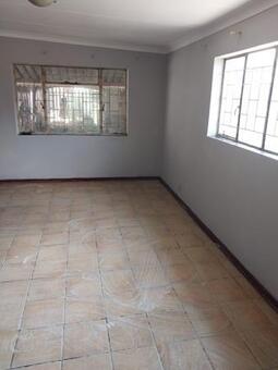 1 Bedroom Cluster in Gezina