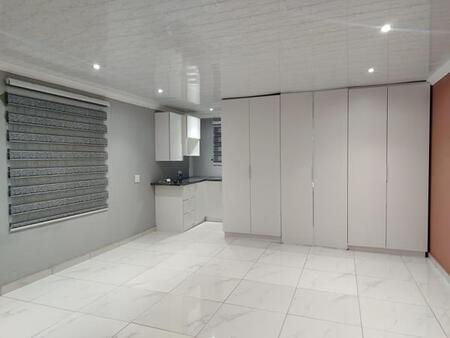 Bachelor apartment in Dobsonville