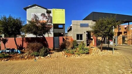 2 Bedroom Apartment in Mofolo central